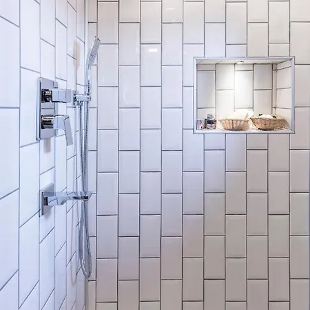 Peranox Boutique Hotel *