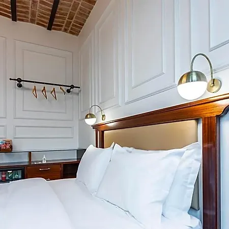 Peranox Boutique Hotel *